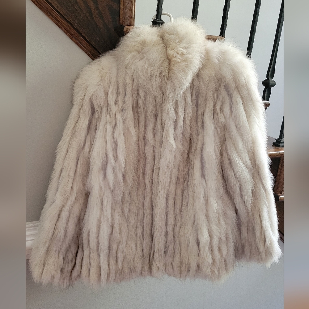 Elegant SAGA FOX BLUE FOX Fur Coat